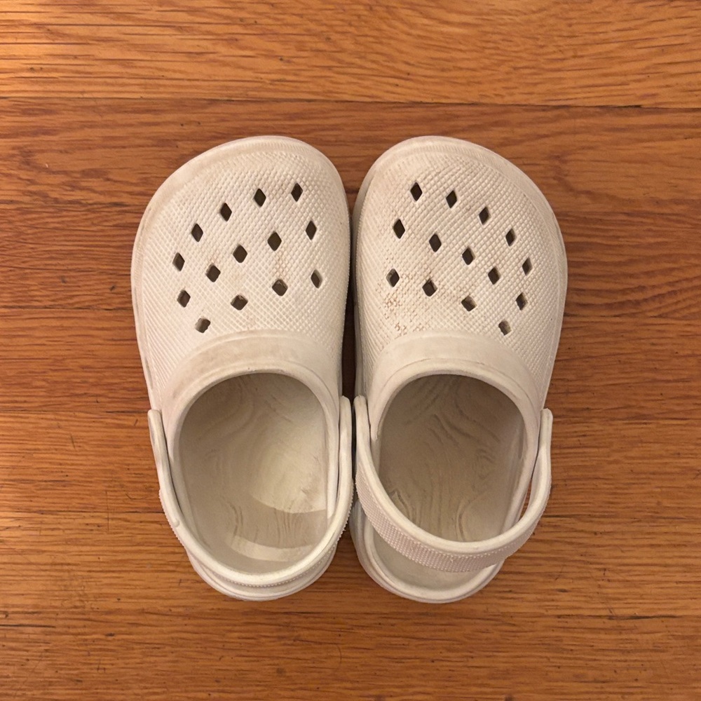 Kids Clogs - Picture 1 of 6
